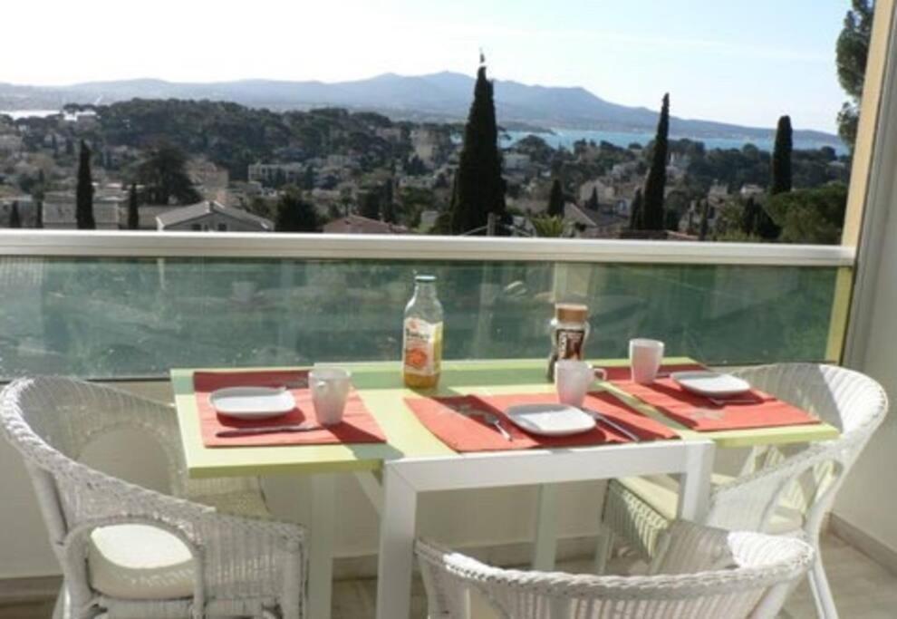 Hauts De Portissol 50 M2 Terrasse 12 M2 Vue Mer Sanary-sur-Mer Exteriör bild